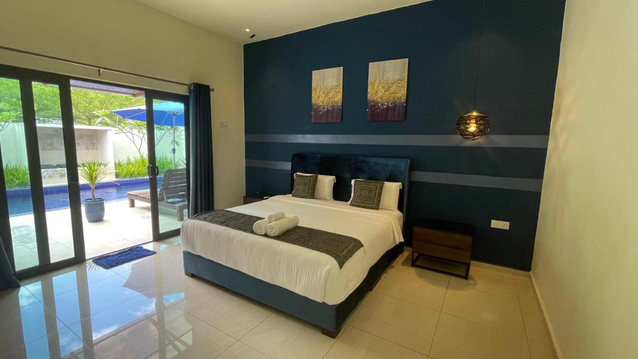 Charis Pool Villa 2 - 3 Bedroom With Private Pool Бентонг Экстерьер фото