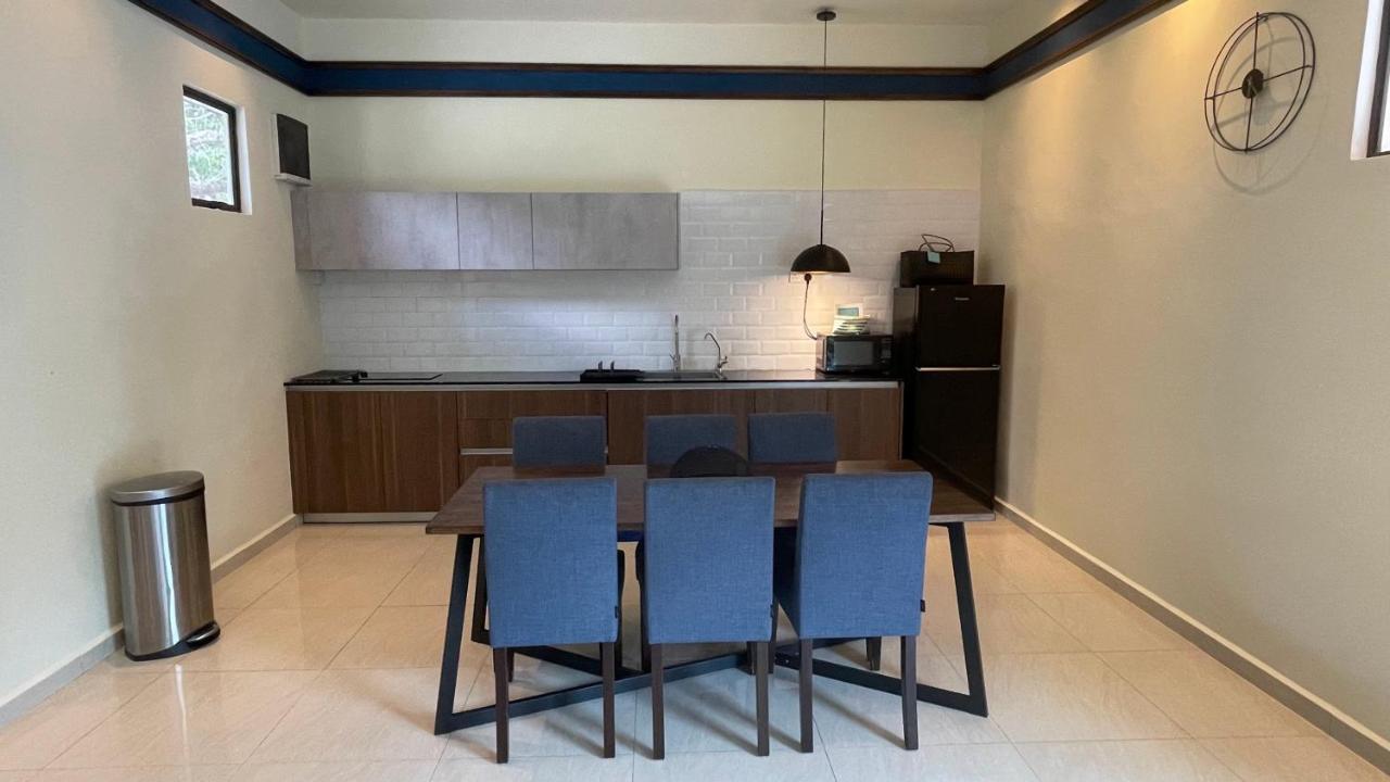 Charis Pool Villa 2 - 3 Bedroom With Private Pool Бентонг Экстерьер фото