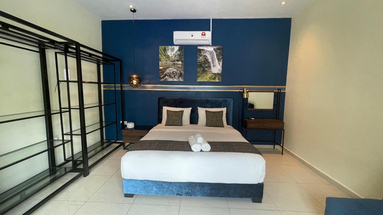 Charis Pool Villa 2 - 3 Bedroom With Private Pool Бентонг Экстерьер фото